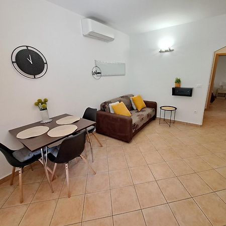 Studio Apartments Pinia-Marina Porec Bagian luar foto
