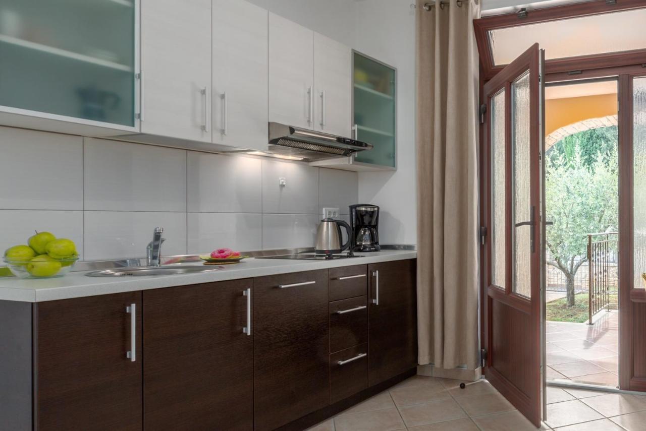 Studio Apartments Pinia-Marina Porec Bagian luar foto