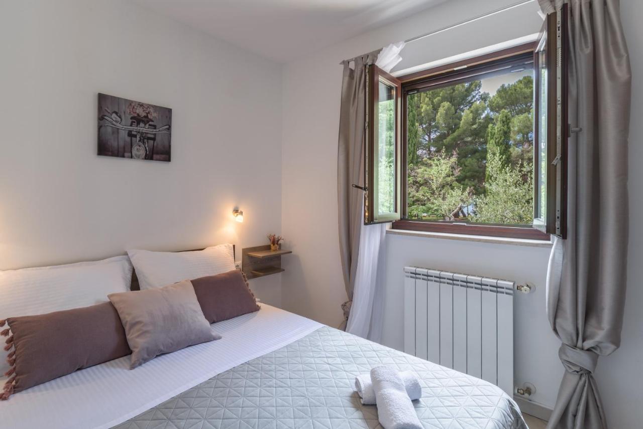 Studio Apartments Pinia-Marina Porec Bagian luar foto