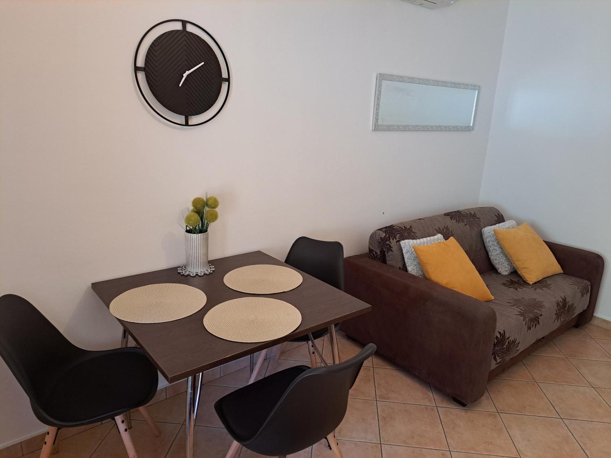Studio Apartments Pinia-Marina Porec Bagian luar foto